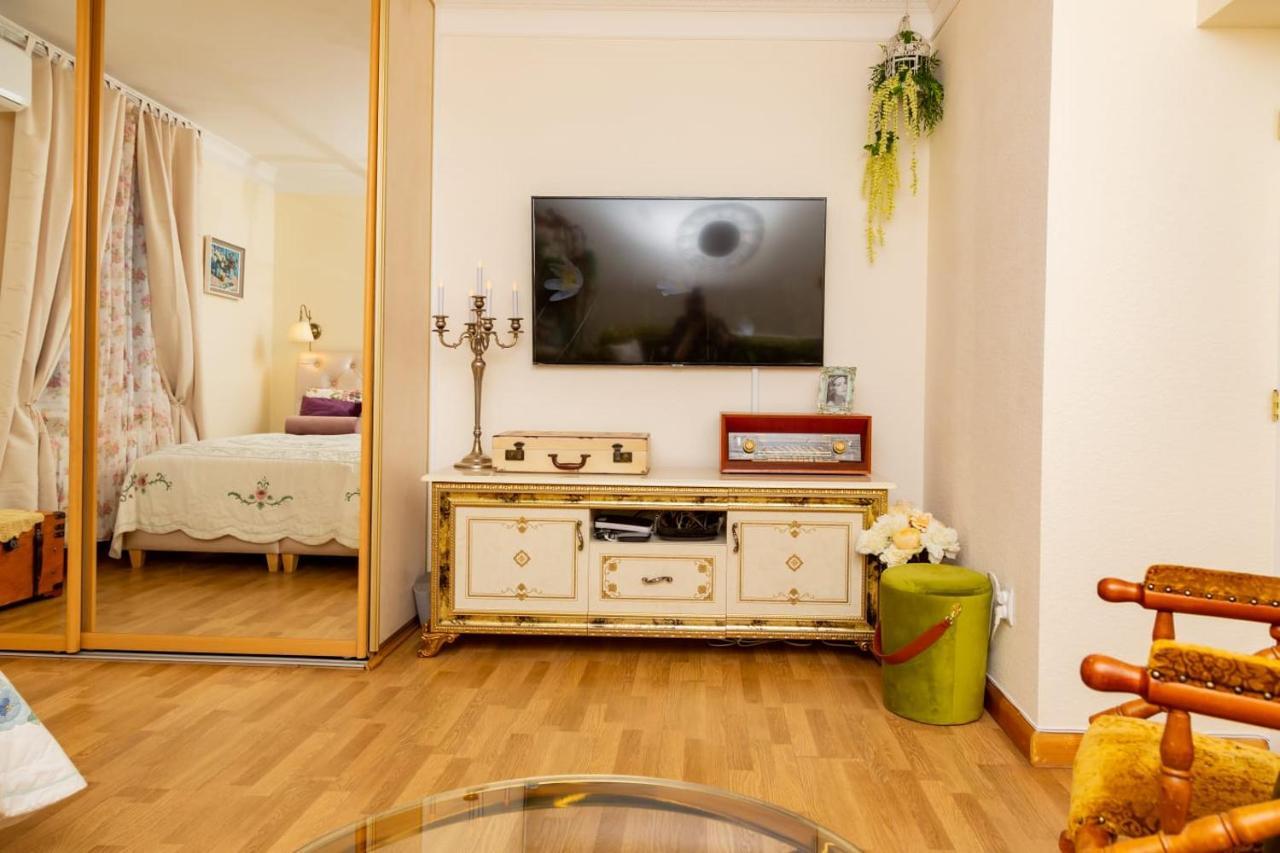 La Boheme - The Magic Of Riga & Free Parking Apartment Bagian luar foto